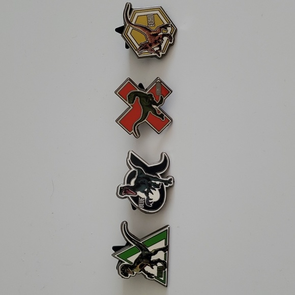 Universal Studios Jurassic World Raptor Pin Set - Picture 1 of 4